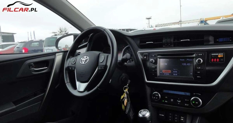 Toyota Auris cena 49990 przebieg: 61000, rok produkcji 2012 z Nowe Miasto nad Pilicą małe 232